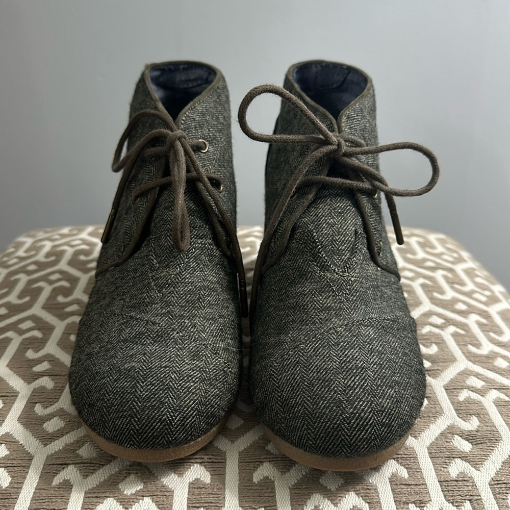 Toms Wedge Booties